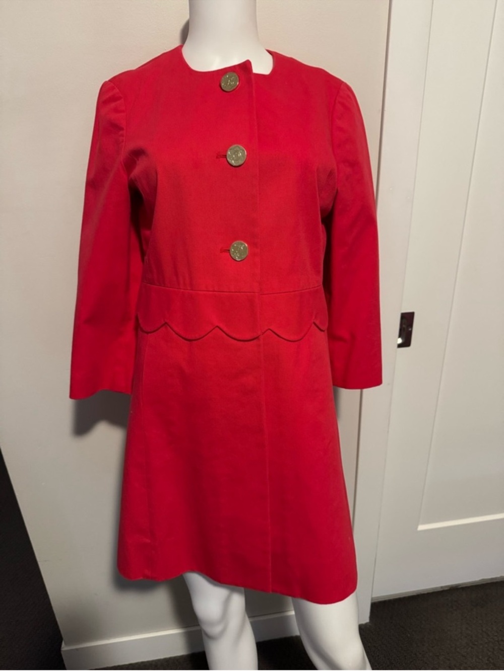 Draper James Bright Red Scallop Trench Coat in Lollipop Red Size 4